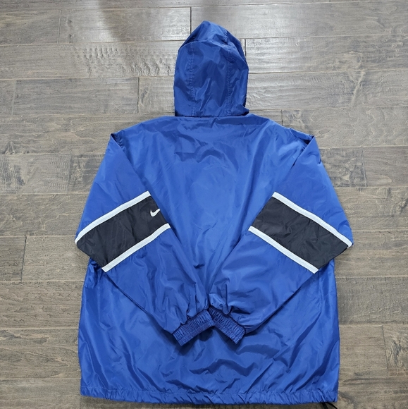 Vintage Nike Men's Windbreaker sz large - Picture 7 of 8
